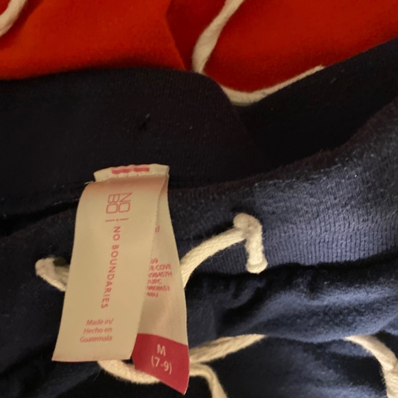 Shorts - Picture 3 of 4